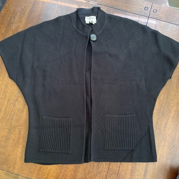 Vintage Norm Thompson Womens Medium Black SS Cardigan Single Button Closure - Picture 1 of 9